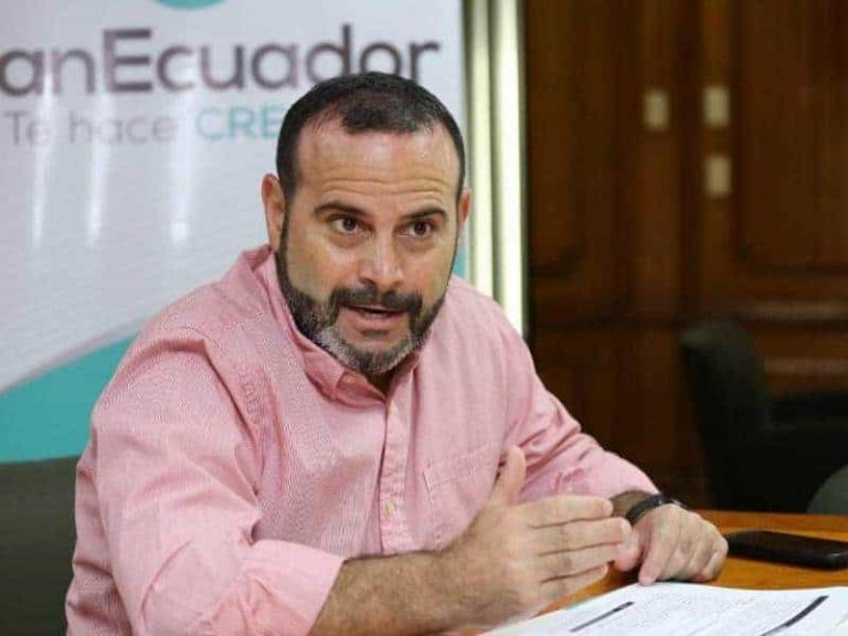 Jorge Wated es la ficha para enfrentar el vacío de poder en el Ejecutivo, analiza experta