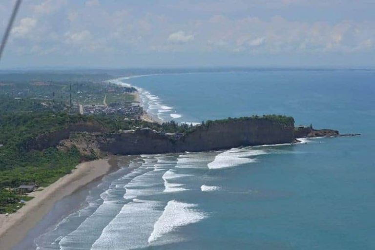 Ecuador abre las playas desde julio