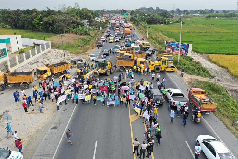 Protestas bloqueo vías