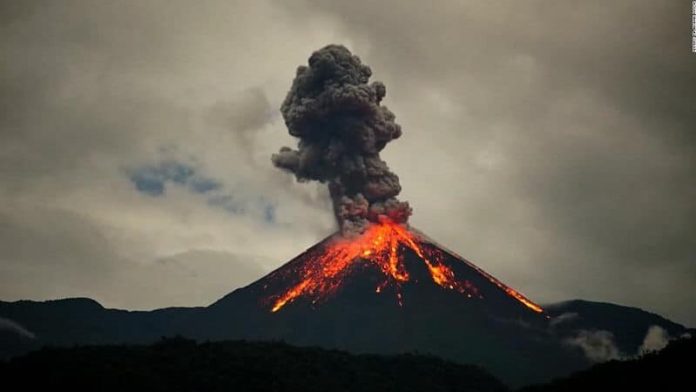 https://www.google.com/url?sa=i&url=https%3A%2F%2Fcnnespanol.cnn.com%2Fvideo%2Fcnnee-panorama-volcan-reventador-ecuador%2F&psig=AOvVaw3BElQ9Mq8rfdQkYcEfwcXF&ust=1601137683896000&source=images&cd=vfe&ved=0CAIQjRxqFwoTCMCFk-7chOwCFQAAAAAdAAAAABAD