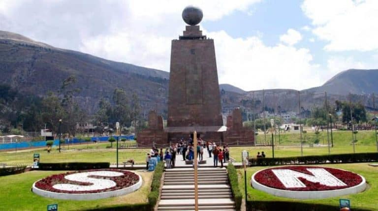 Exposiciones artísticas, festivales y ferias, se presentan en Ciudad mitad del Mundo
