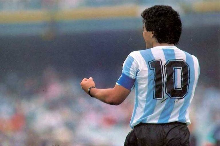 Matar a Dios pero no a Maradona (opinión)