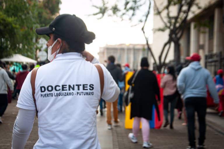 Colombia: profesores llevan 15 días de huelga sin respuestas