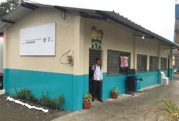 Gobierno reabrirá 900 escuelas rurales: Lasso