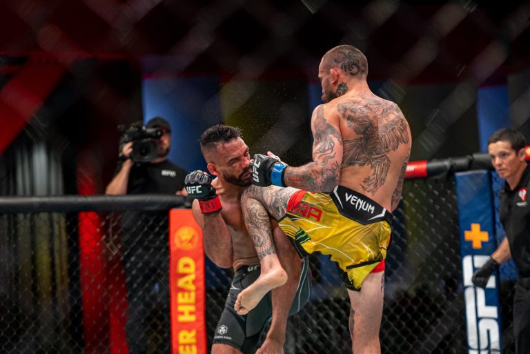 «Chito» Vera gana su combate y se mete entre los retadores al título de peso gallo
