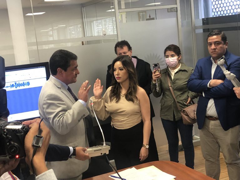Con discusiones, Comisión Multipartidista elige a sus autoridades