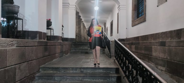 Isabel Vargas, presidenta de la UNE, abandonó reunión con Gobierno