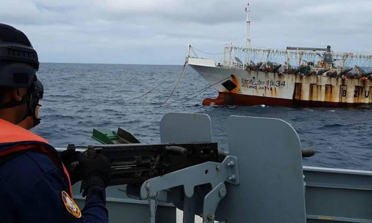 Flota pesquera china amenaza a las Islas Galápagos