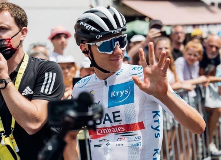 Pogacar descuenta cuatro segundos a Vingegaard en el Tour de Francia