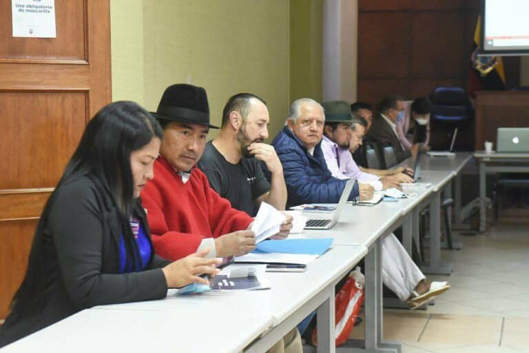 Acuerdos y desacuerdos presentes en las mesas de diálogo