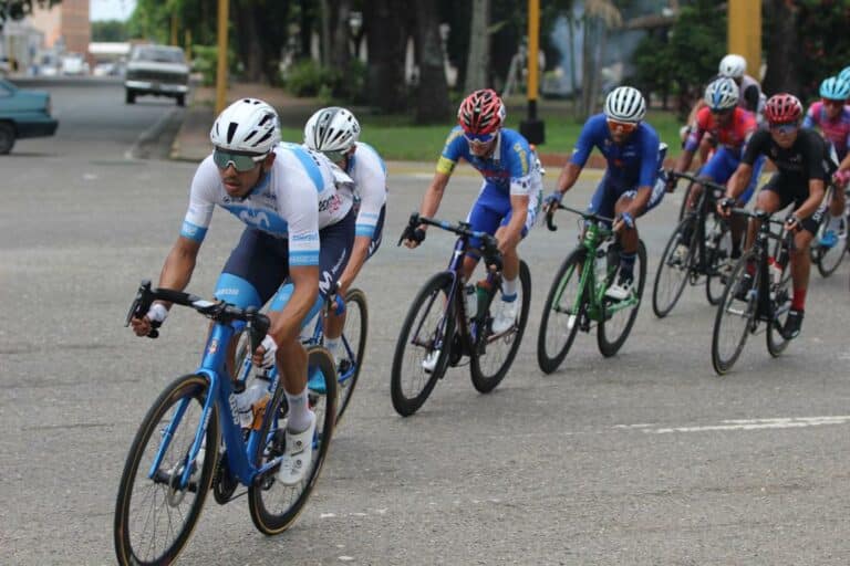 Movistar Best PC cierra con un top cinco en la Vuelta a Venezuela