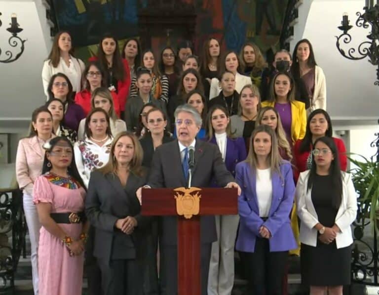 Ni una sola mujer conforma la cúpula que va a luchar por la equidad de género dice Hernán Reyes
