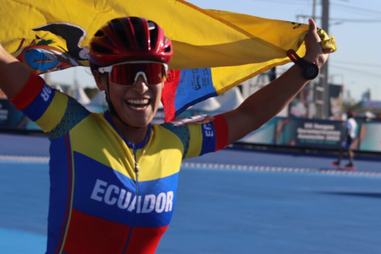 Patinadora Gabriela Vargas logra primera medalla de oro para Ecuador en Asunción 2022