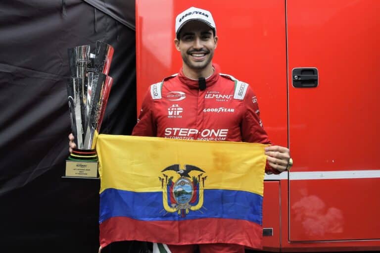 Piloto ecuatoriano Juan Manuel Correa logra el título por equipos en la categoría ELMS