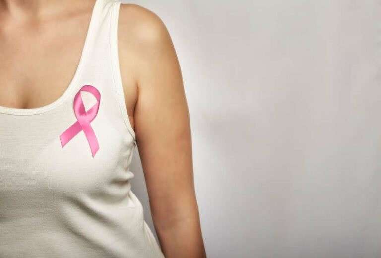 Una de cada ocho mujeres padece cáncer de mama en Ecuador