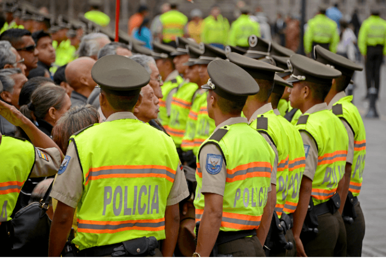 ¿Hasta cuándo los ecuatorianos deben pagar los «errores» de la Policía?