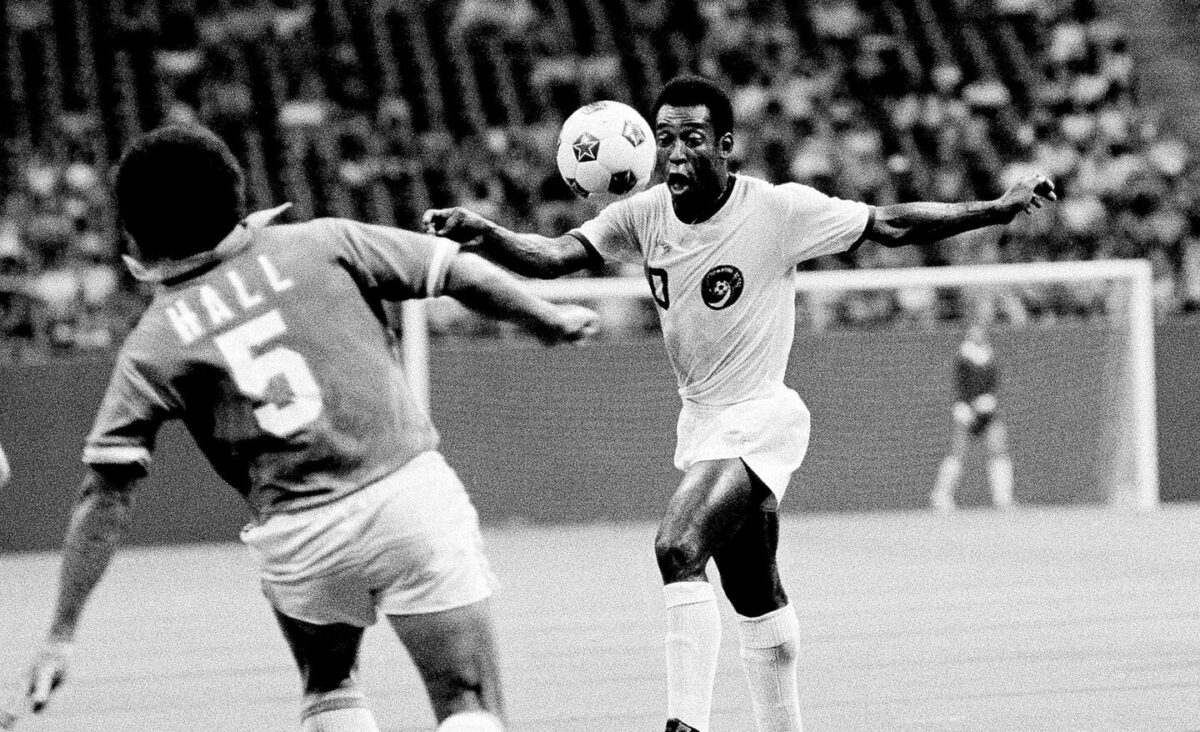 El único rey que aceptamos: el Rey Pelé.