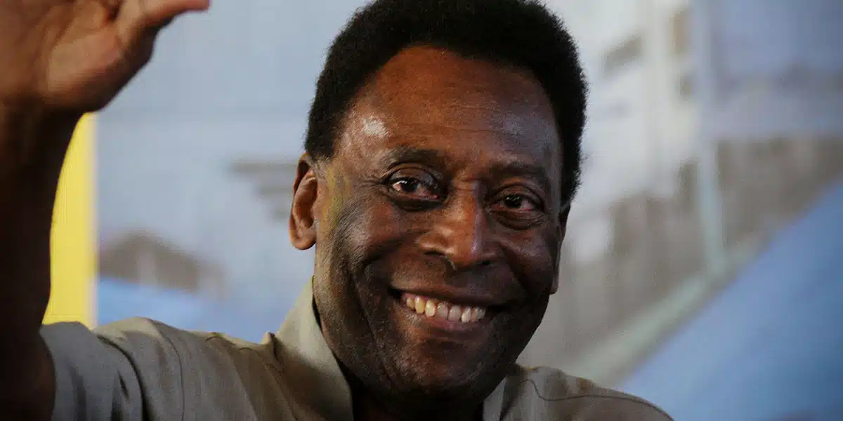 El Estado De Salud De Pelé Es Estable Y Responde Al Tratamiento