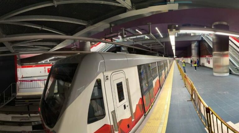El metro de Quito realizará su inauguración sin trenes