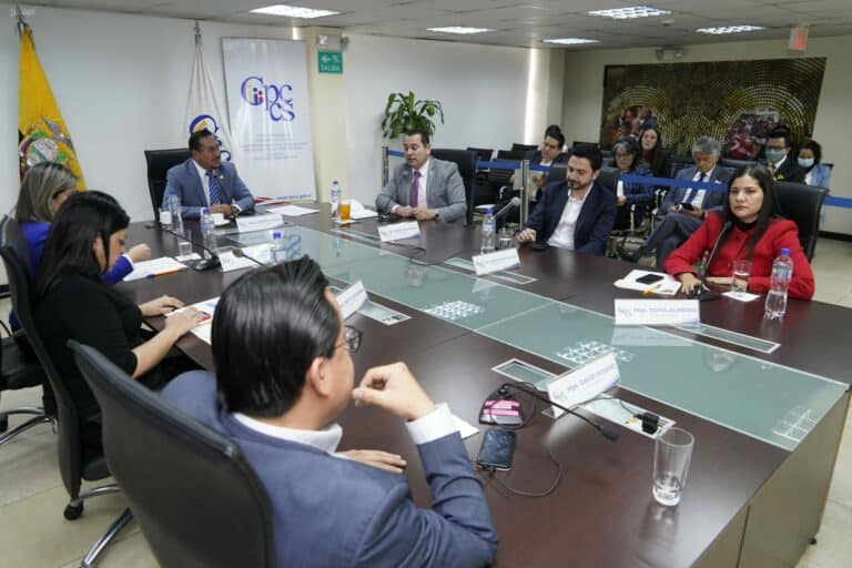 Corte Constitucional destituye a los siete consejeros del Cpccs