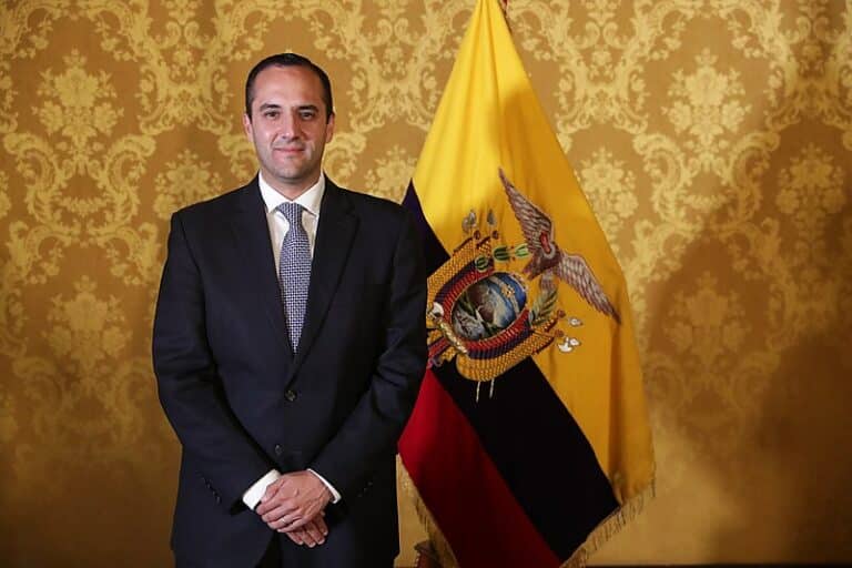 Canciller Holguín: «No conozco al Sr. Rubén Chérrez»