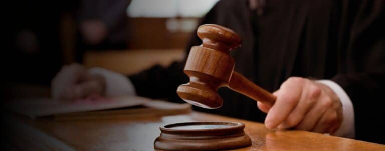 Supensión para juez que liberó al líder de ‘Los Tiguerones’