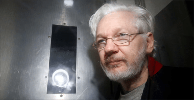 Assange eligido miembro honorario del Sindicato de Periodistas de Francia
