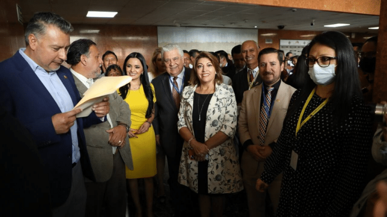La ID respalda a Lasso, pide a sus asambleístas la abstención