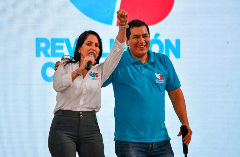 A recuperar la patria