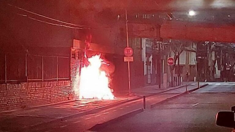 Ciudadanos quemaron vivo a un supuesto delincuente
