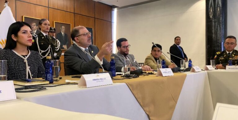 Kronfle: «Aquí no va a haber agenda de impunidad»