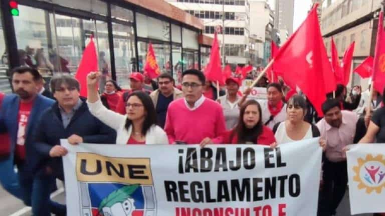 El Gobierno de Noboa «no construirá nuevas unidades educativas»