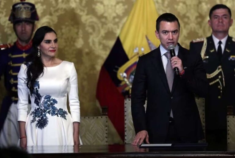 Verónica Abad en Asamblea Nacional: “Quieren tomarse el poder a la fuerza”