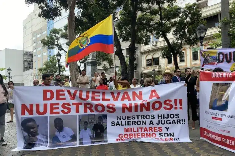 El presidente, en silencio sobre los cuerpos calcinados de los cuatro menores de edad desaparecidos en Guayaquil