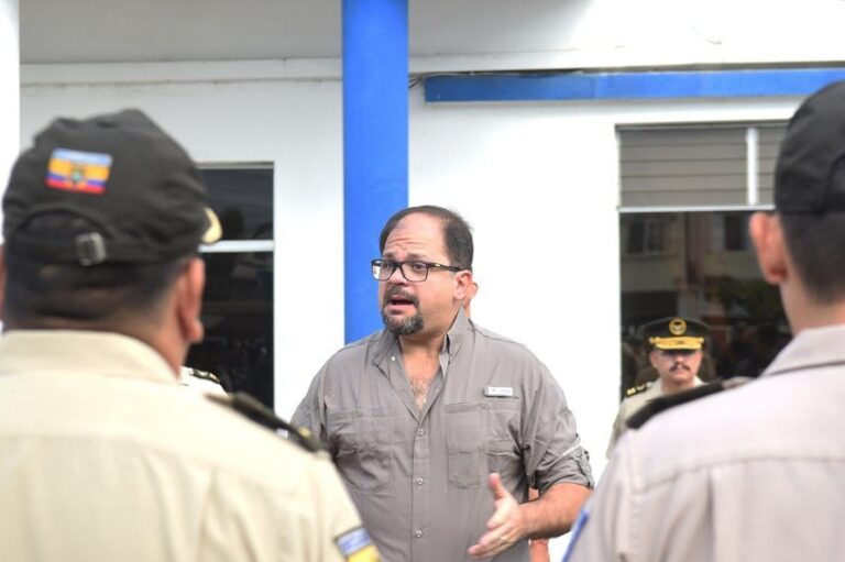 «Una llamada anónima» habría alertado el presunto atentado contra el presidente Noboa