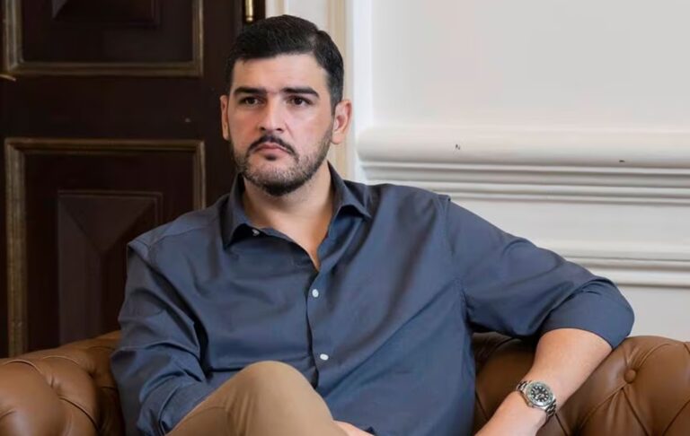 Alcalde Álvarez desmiente foto con Salcedo: «Es persecución política y montaje'»